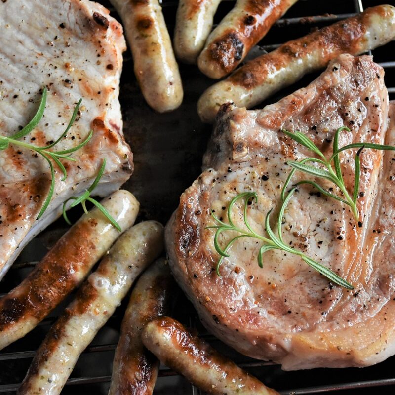 Vepřový plátek 150g  s žampionovou omáčkou